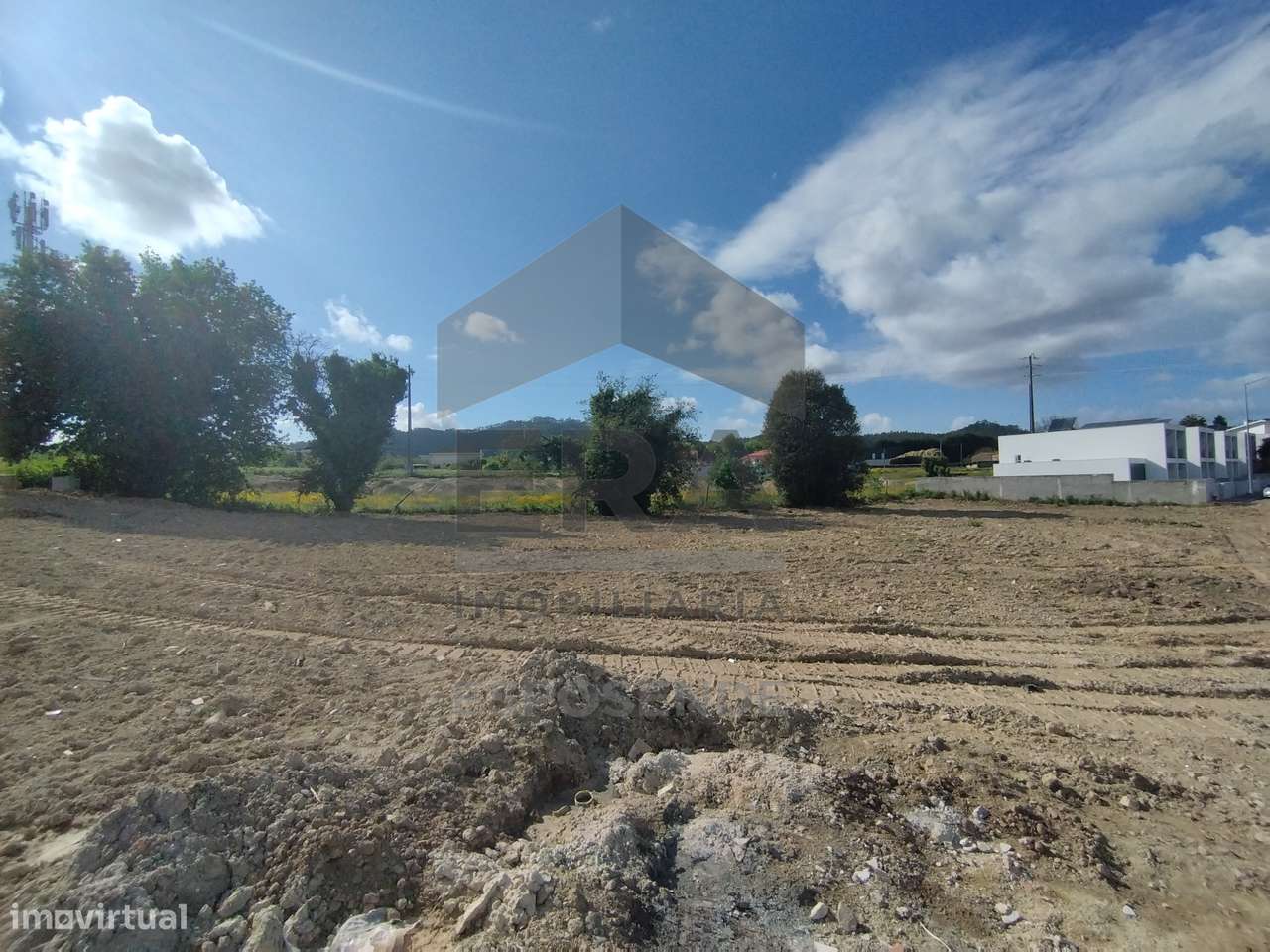 Terreno inserido em zona de construção-7