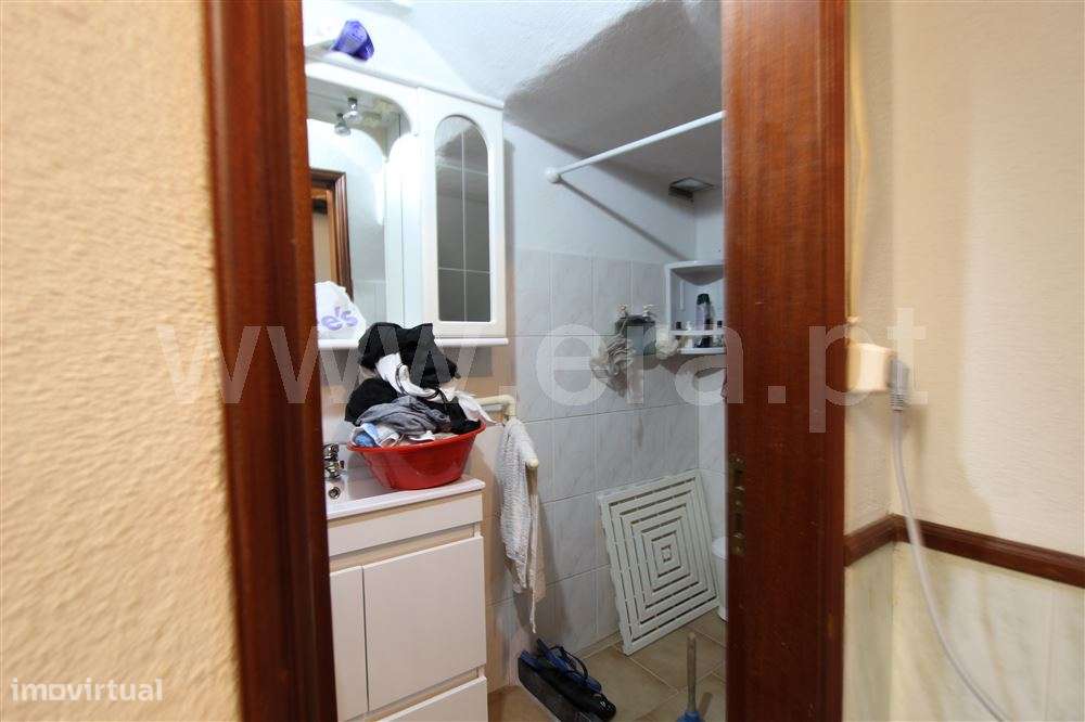 Moradia Geminada T3, Venda-37