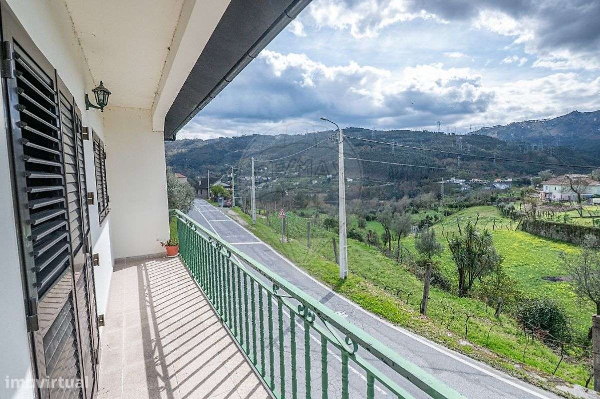 Moradia T4 para venda - Grande imagem: 2/19