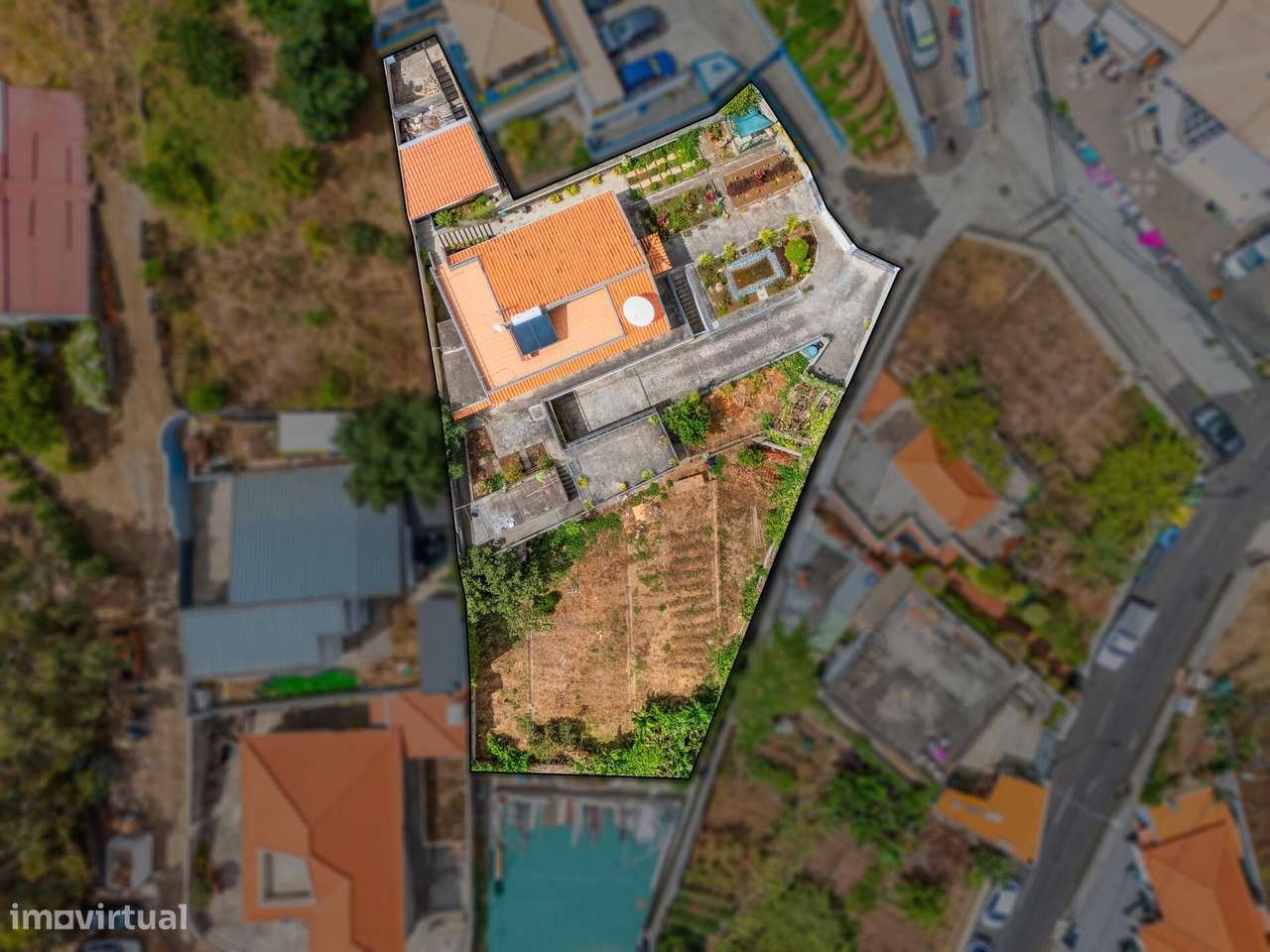 Moradia em Santo António com terreno - Grande imagem: 5/60