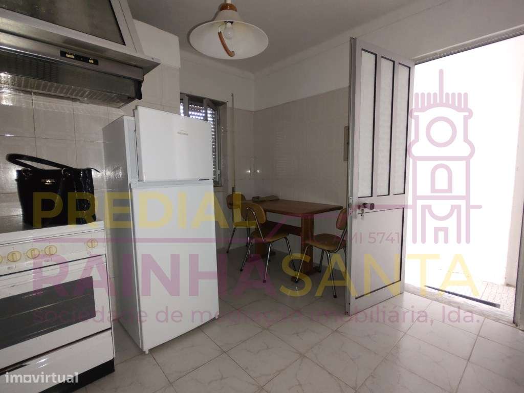 T1 kitchenet em rés do chão de moradia - Grande imagem: 4/10