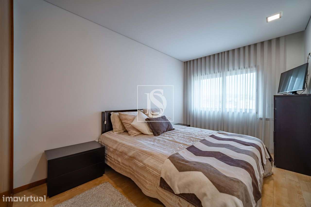 T2 no Centro de Barcelos c/ Garagem-13