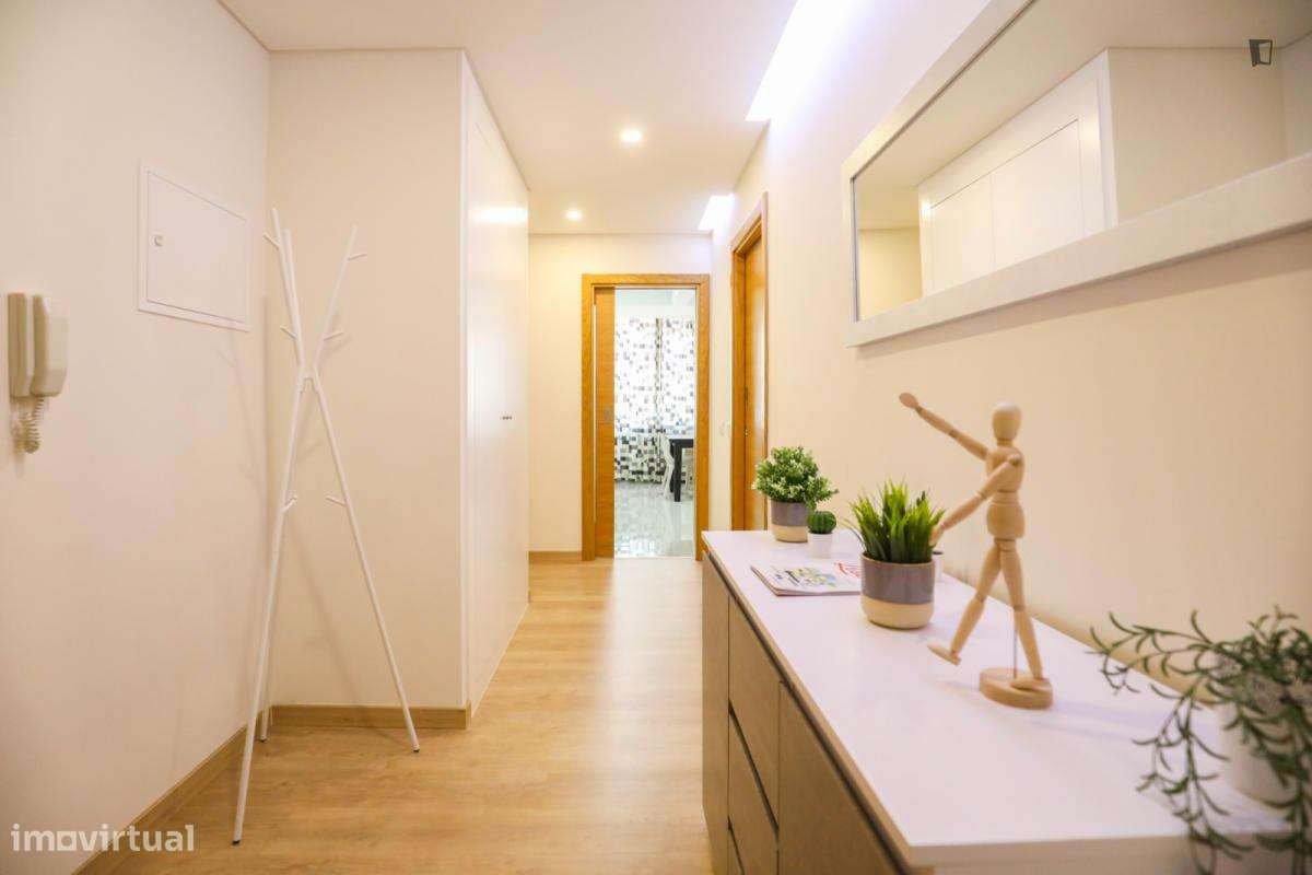 Quarto - localizado em Parque das Nações Lisbon - Grande imagem: 2/10