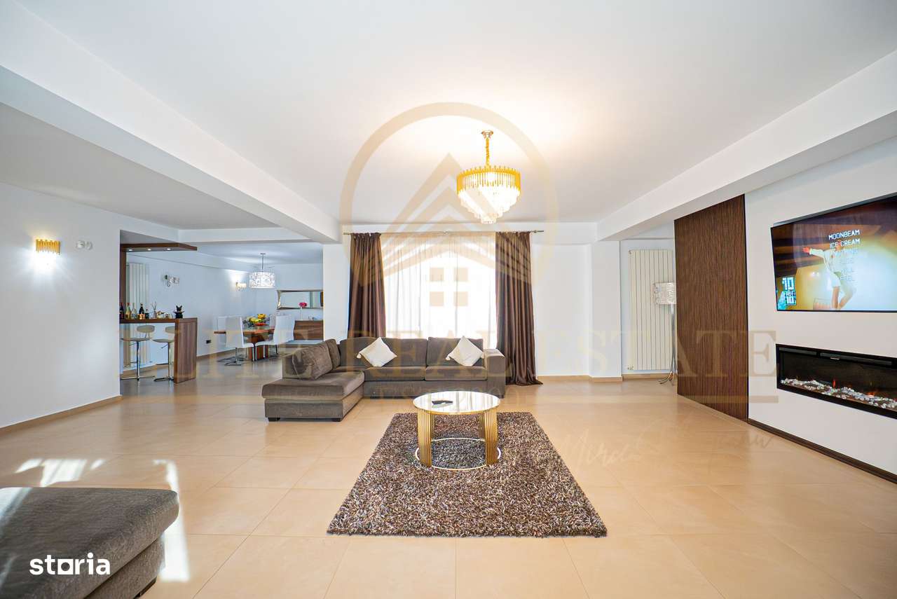 Stațiunea Mamaia Nord / Langa mare - Vânzare casa deosebita P+1E-10