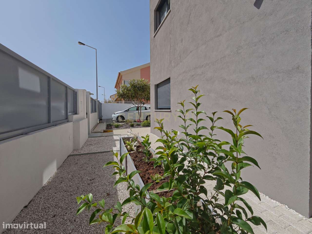 Moradia Contemporânea T3 + Escritório, com Jardim e Painéis Solares em-11