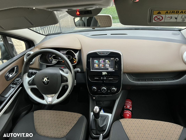 Renault Clio Grandtour (Energy) dCi 90 Bose Edition - 12