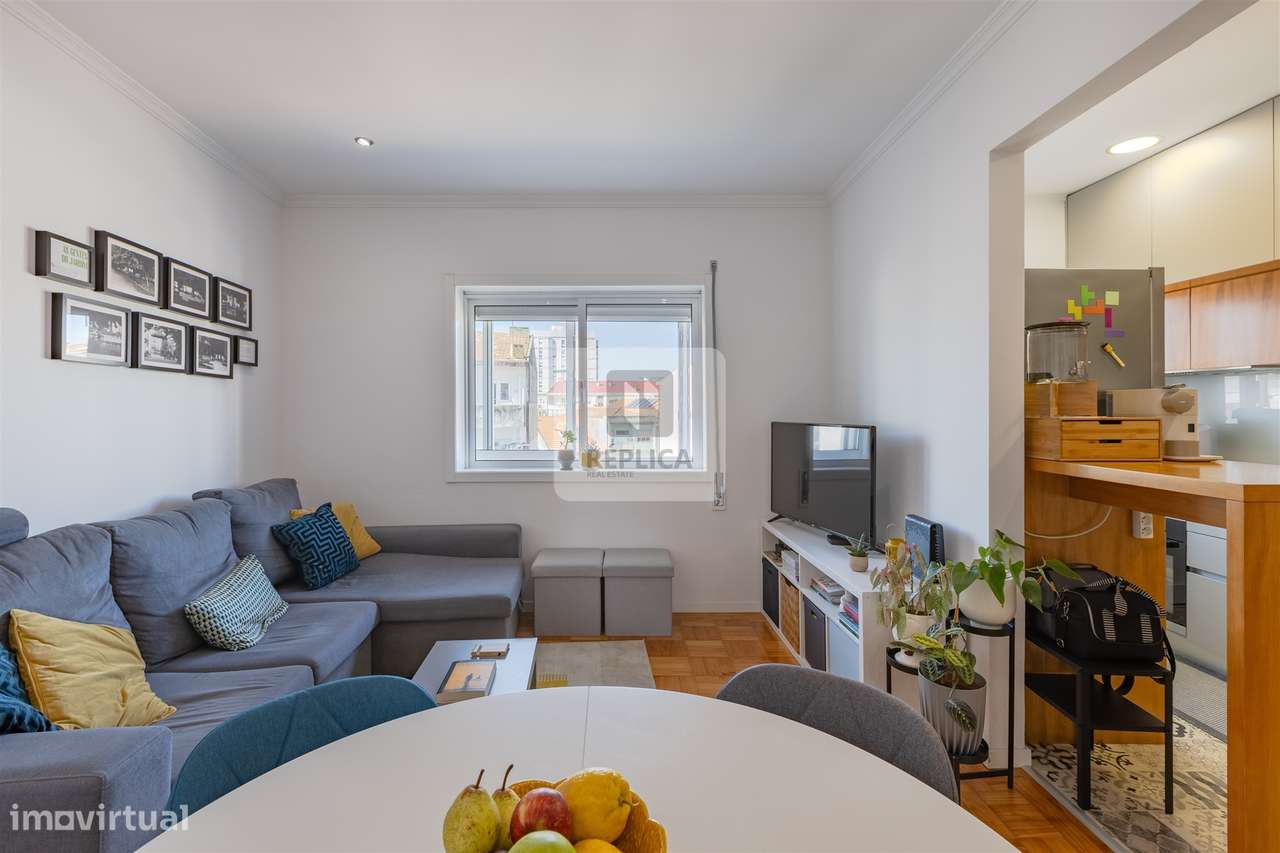 Apartamento T2 Renovado no Bonfim, Porto-7