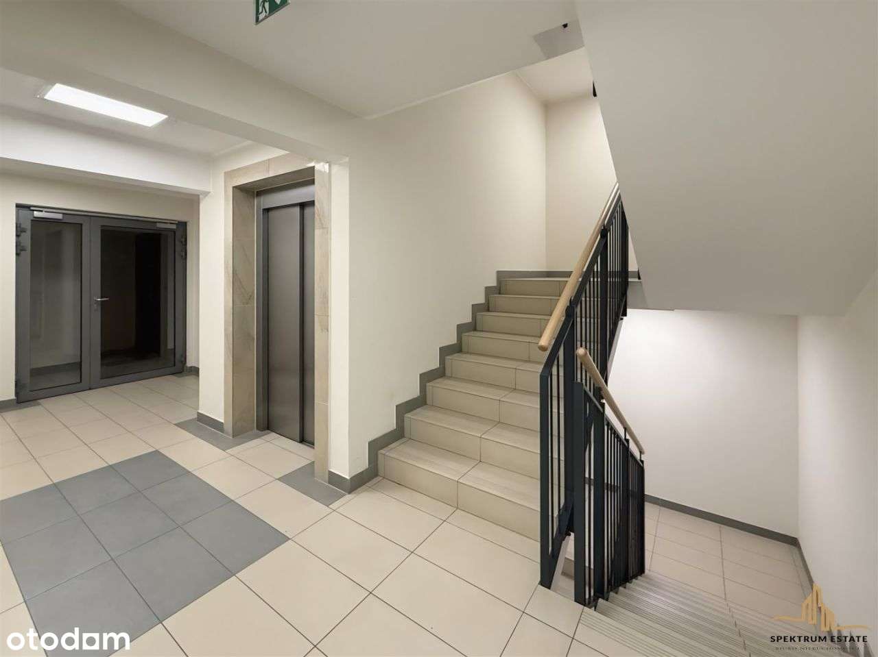 1-Pokojowe 29m2 os.Botanika ul.Tomickiego-11