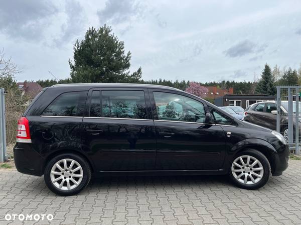 Opel Zafira - 15