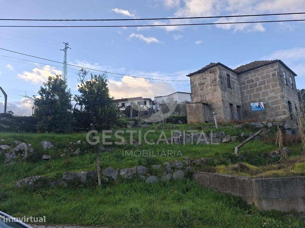 Moradia para reconstrução em São Tomé de Covelas, Baião-11