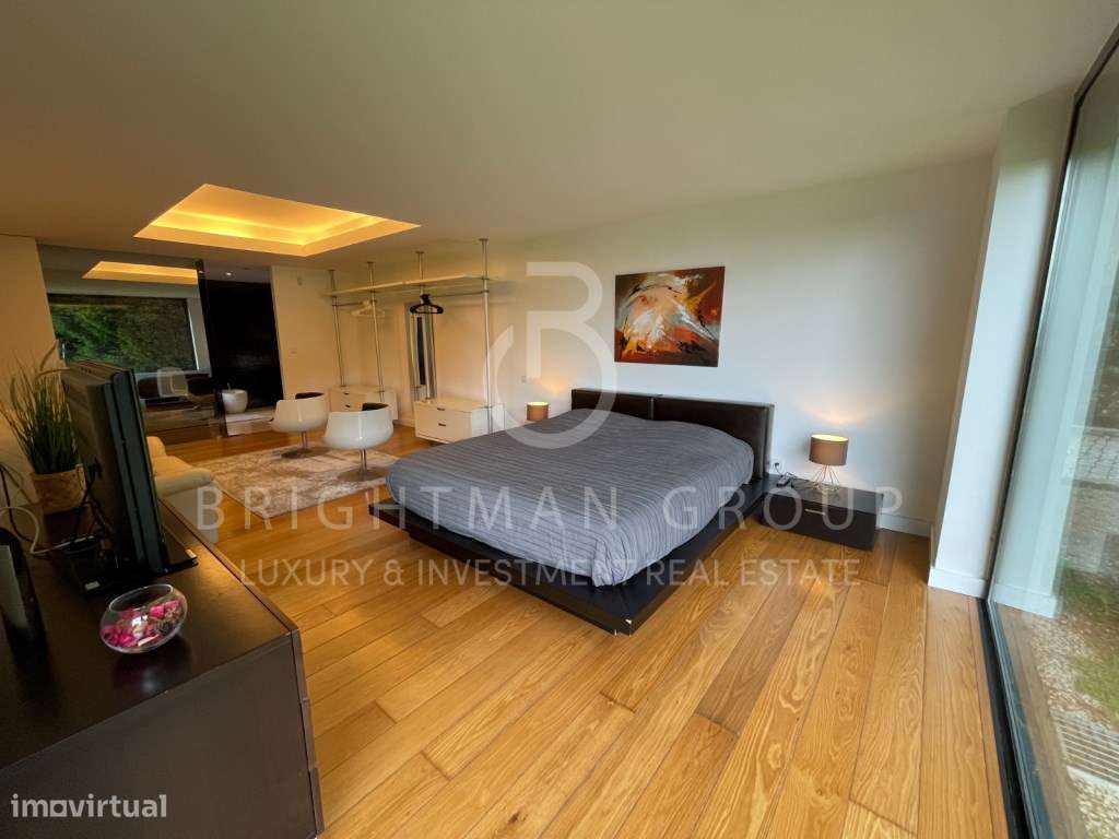 Moradia contemporânea com piscina em Santo Tirso - Grande imagem: 4/60