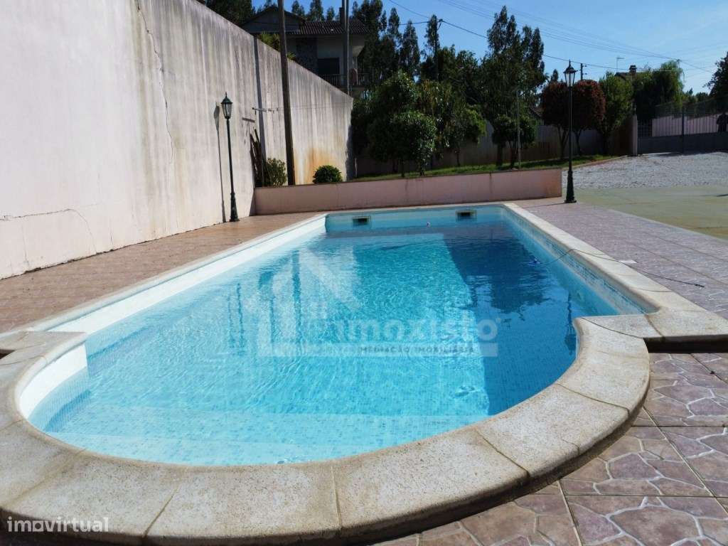 Moradia T5 com anexos e piscina em Figueiró dos Vinhos-5