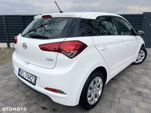 Hyundai i20 - 11