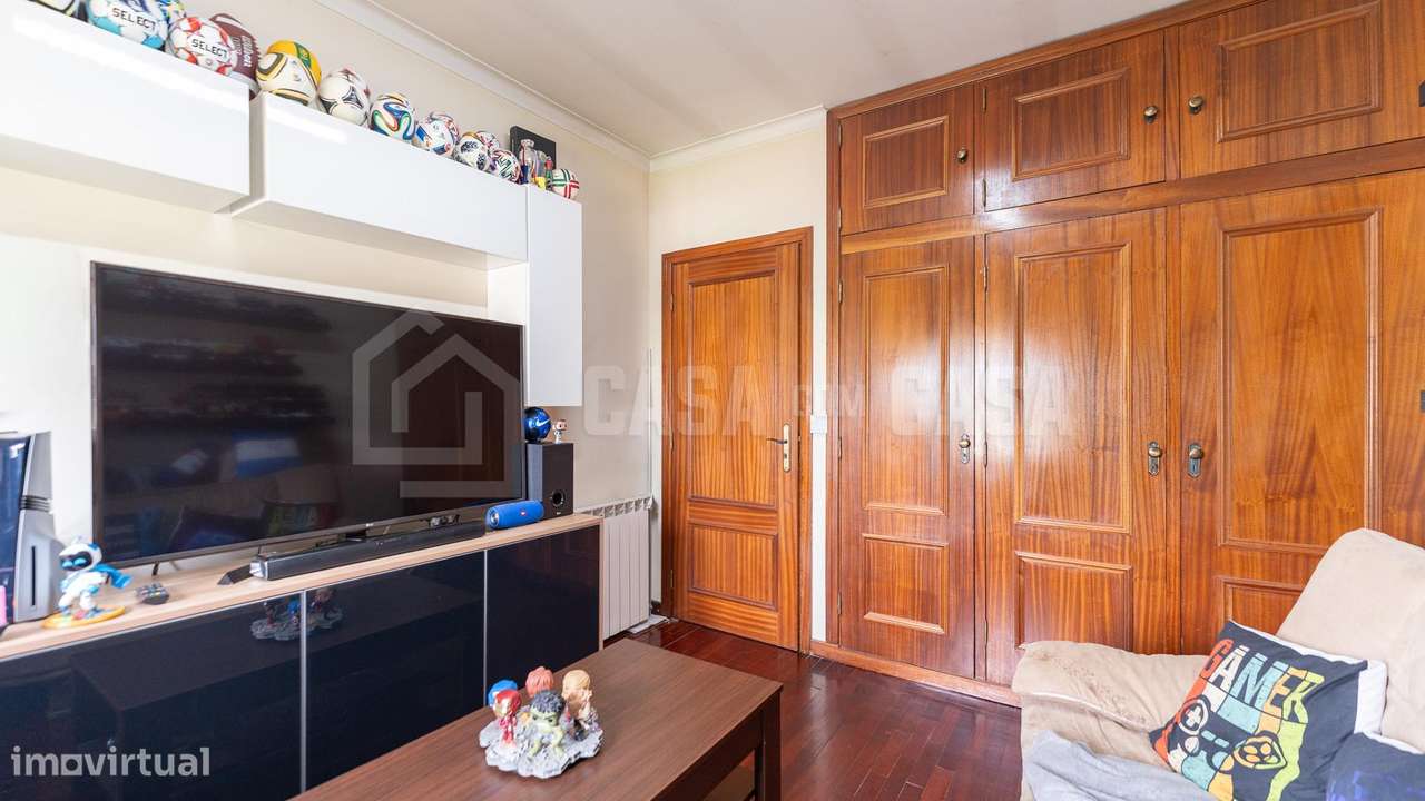 Apartamento T4 c/ Terraço Abraveses-17