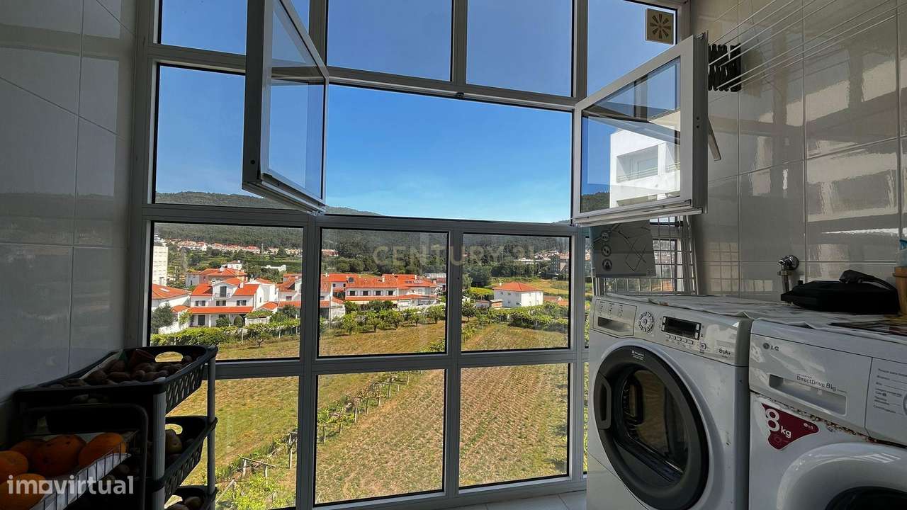 Apartamento T2 com Varanda e Vista em Viana do Castelo-8