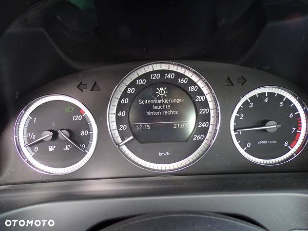 Mercedes-Benz Klasa C 180 Kompressor BlueEFFICIENCY - 10