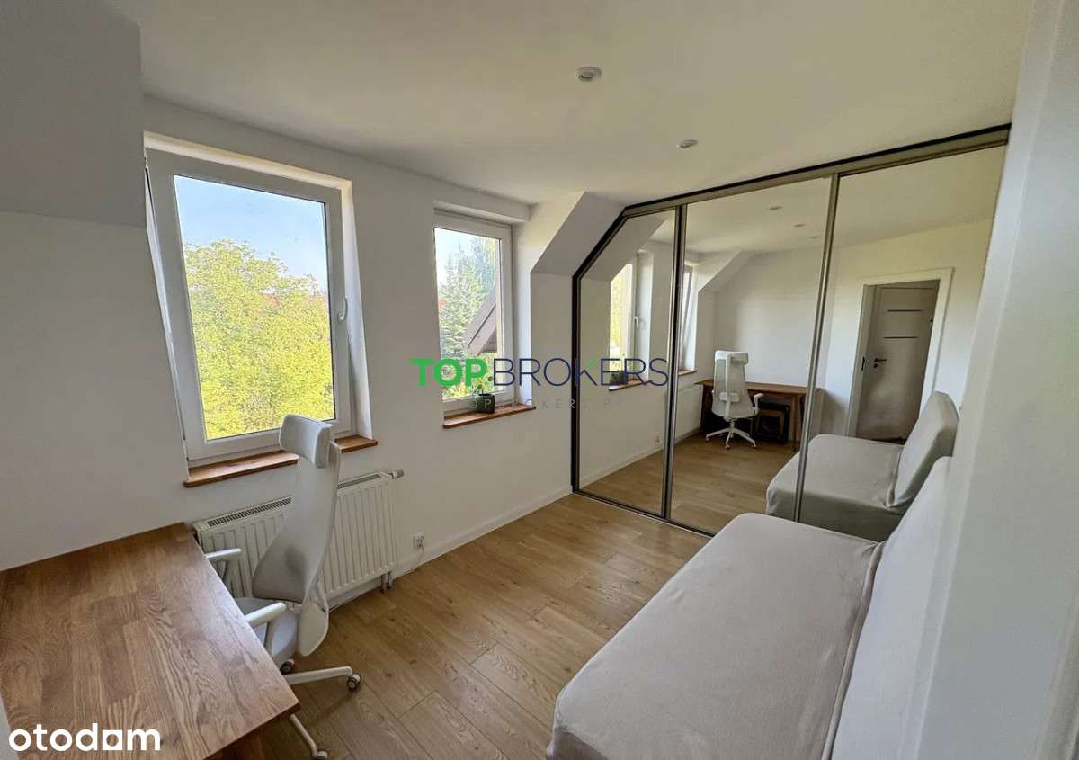 Przestronne trzy pokoje na dwóch poziomach-8