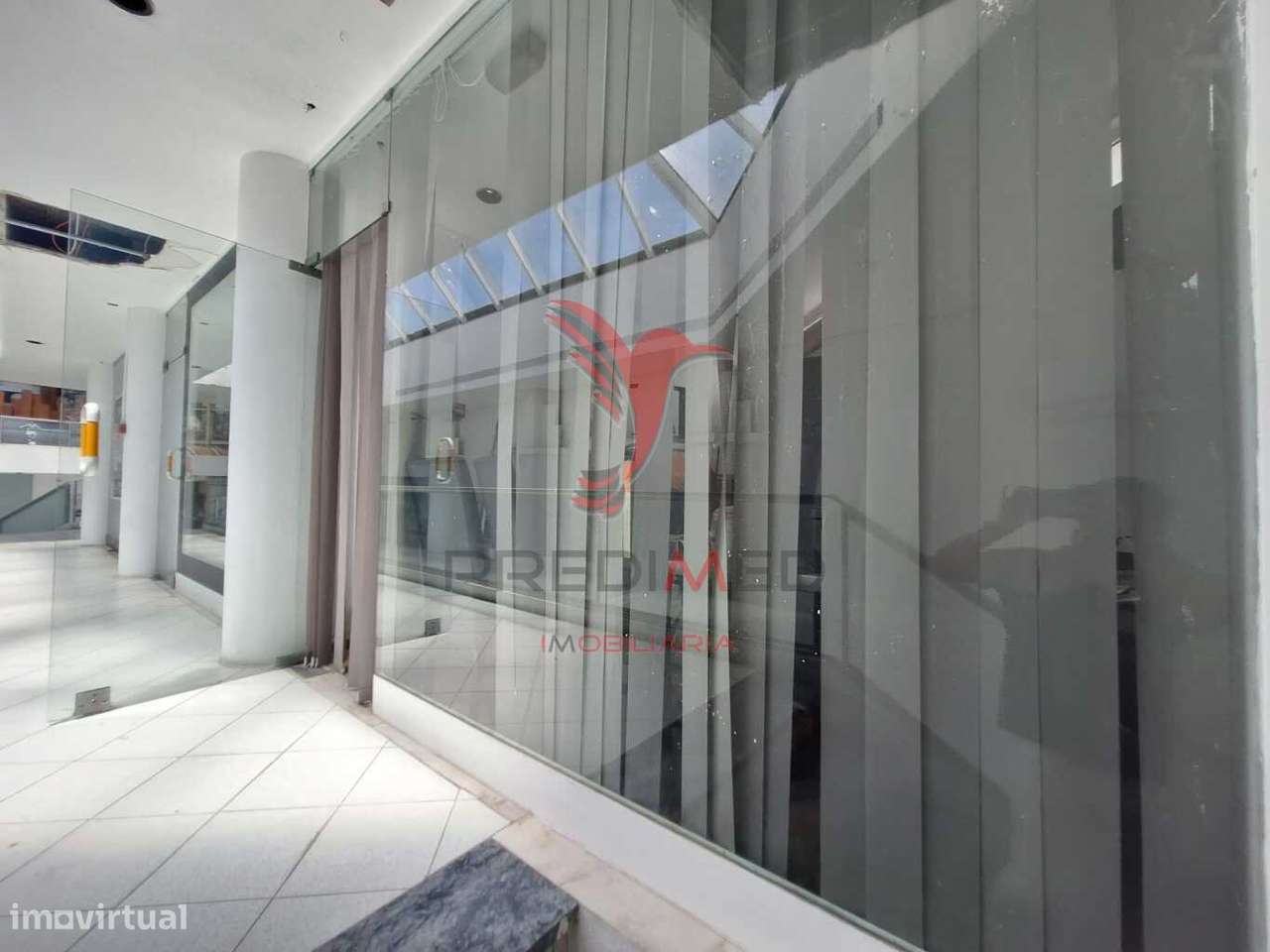 Loja no centro comercial Vila Nova em Albufeira - Oura - Grande imagem: 4/10