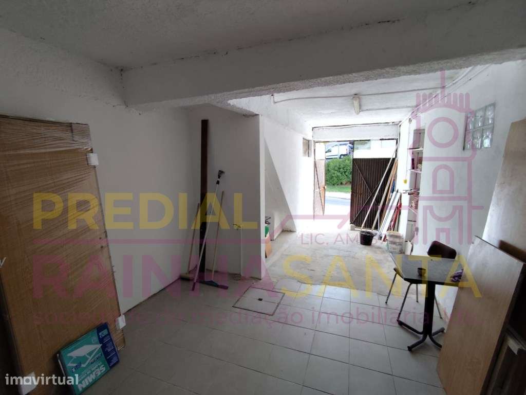 Moradia Bi Familiar T4 Santarém-9