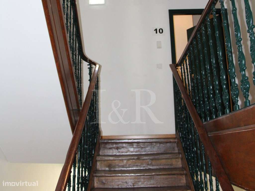 Prédio com 7 apartamentos para investimento em Lisboa - Grande imagem: 5/24