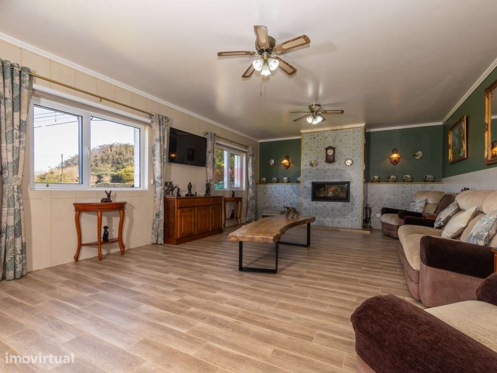 Moradia T3 Contemporânea com Grande Jardim em Rabo de Peixe , São M...-14