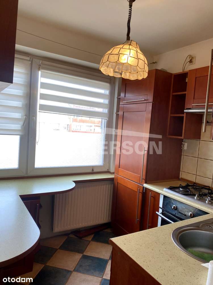 Dwupokojowe mieszkanie w centrum do remontu-3