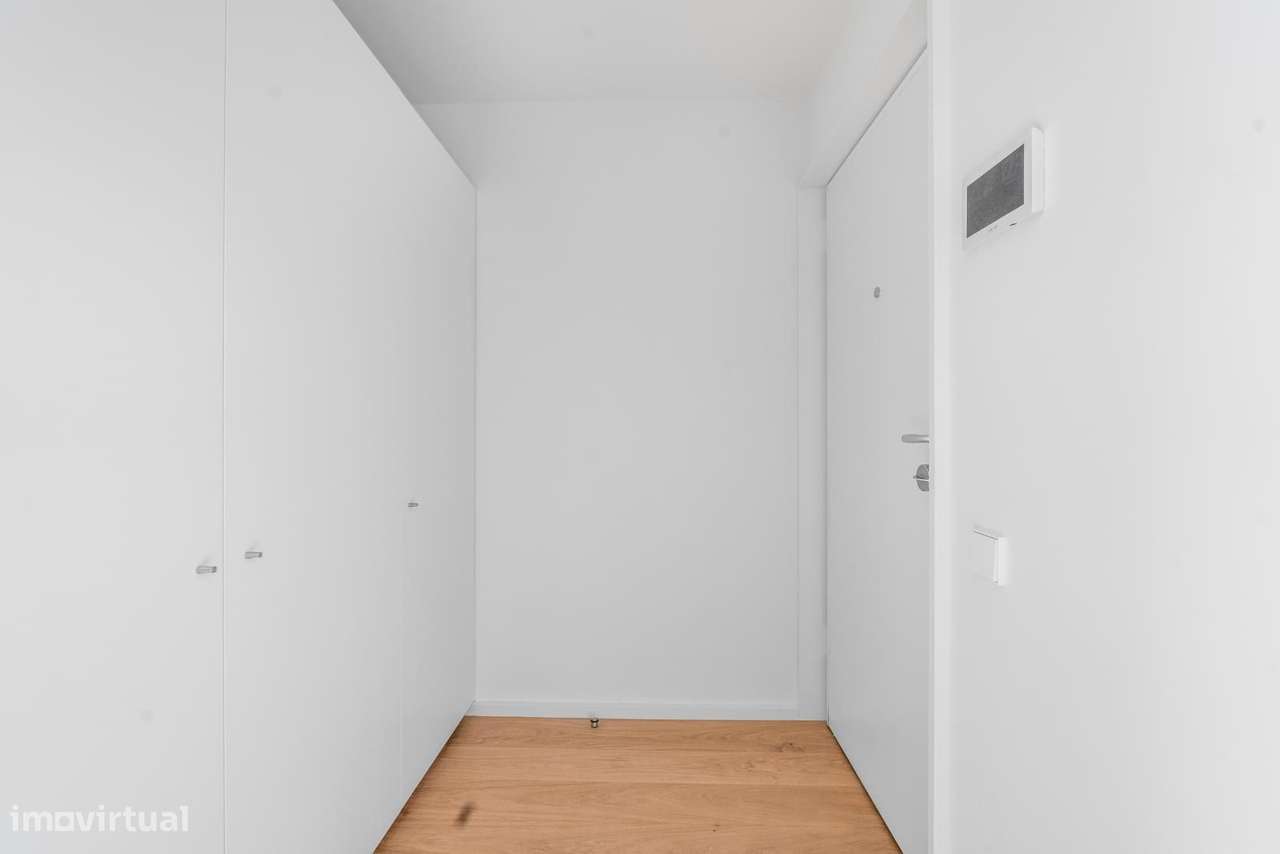 Apartamento T1 + 1 com vista, Campo Pequeno, Lisboa-24