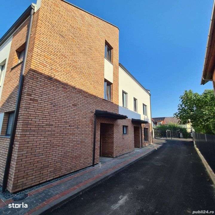 Casa tip duplex, 170 mp, 4 camere,bucatarie, hol. - Imagine principală: 2/9