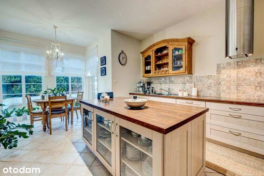 Dom, 220 m², Szczecin-1