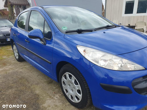 Peugeot 207 1.4 Presence - 9