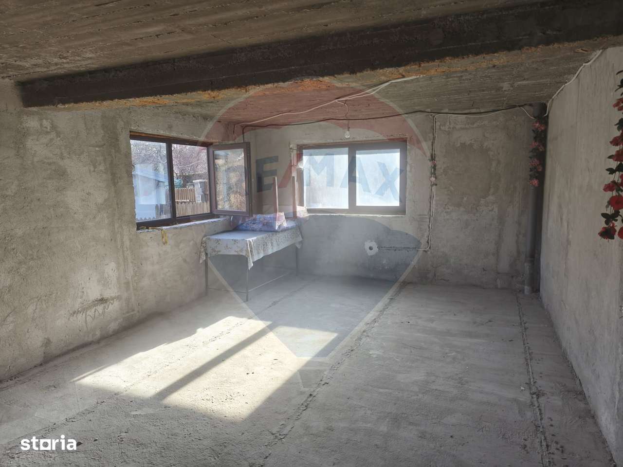 Casă / Vilă cu 5 camere de vânzare în zona Poiana Tapului-10