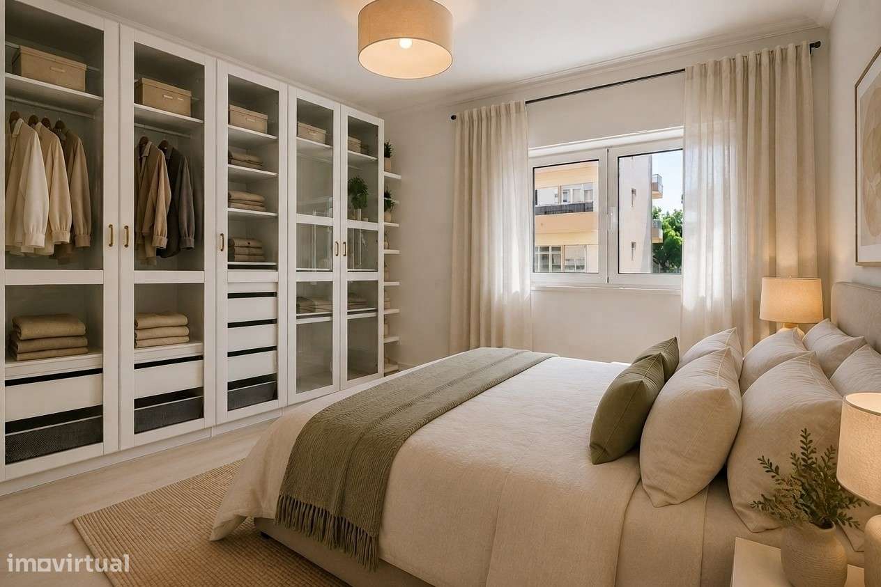 T3 Remodelado com 2 Varandas em Cascais | Pronto a Habitar-7