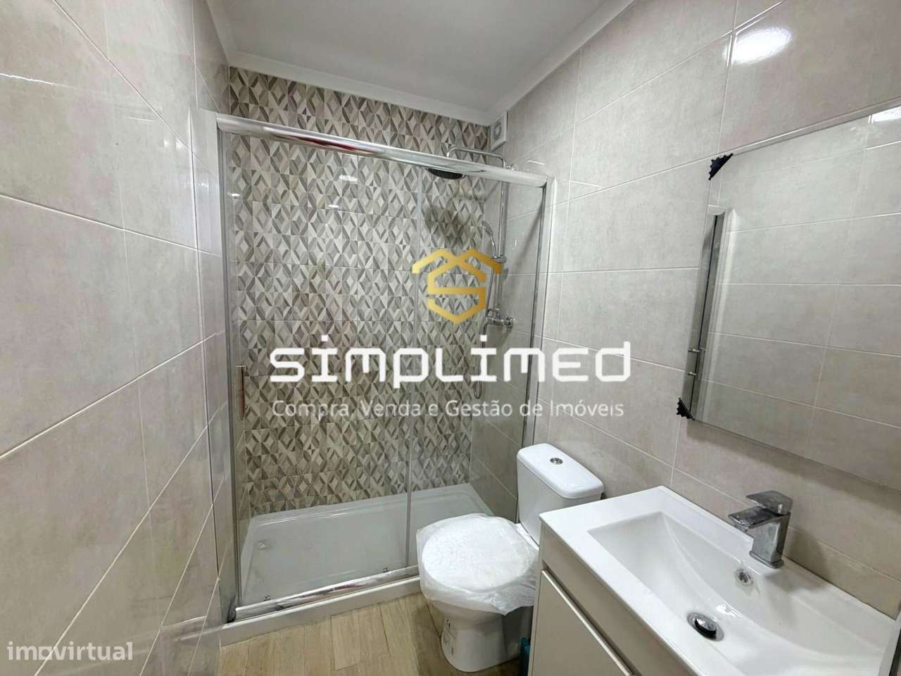 T3 Renovado na Baixa da Banheira-17