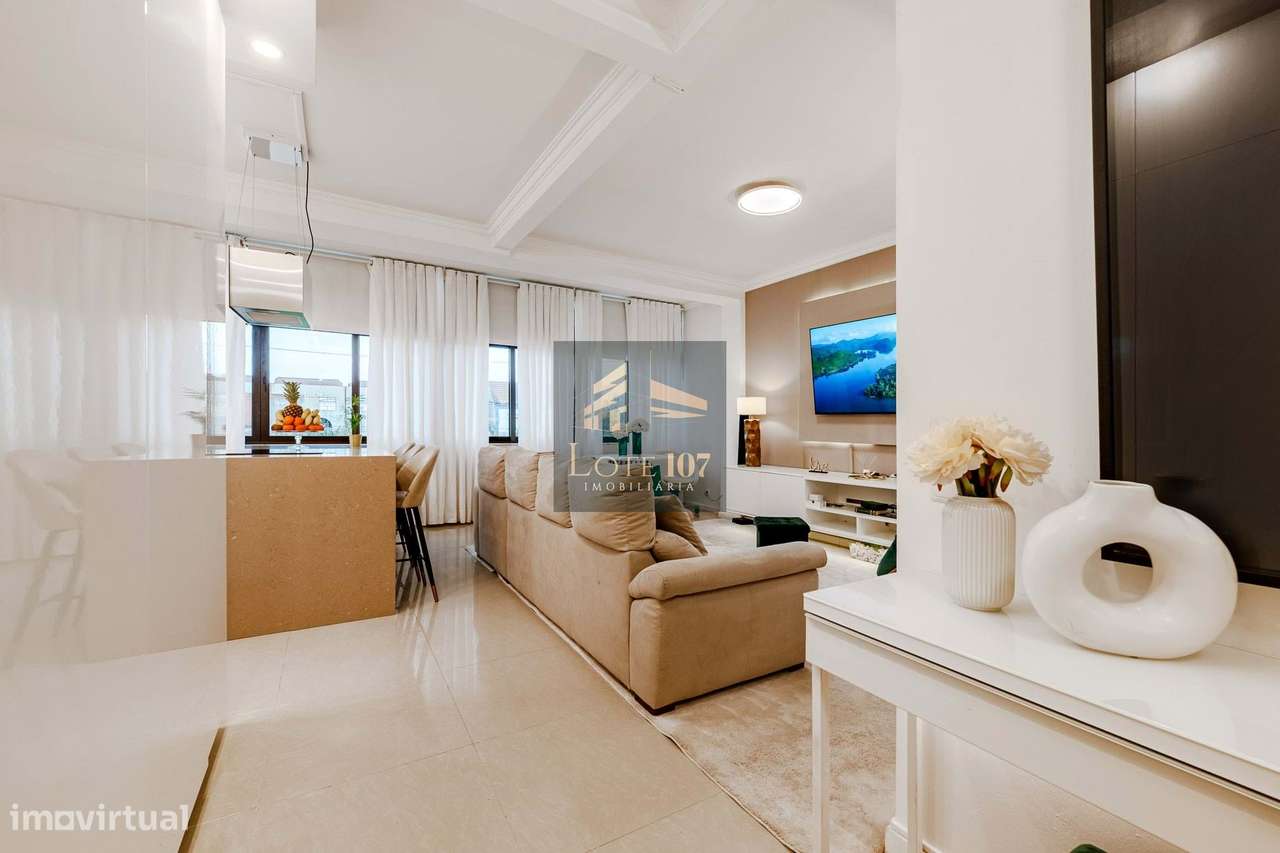 Apartamento T2 Remodelado em Pinhal Novo-13