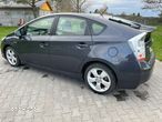 Toyota Prius 1.8 HSD Sol - 4