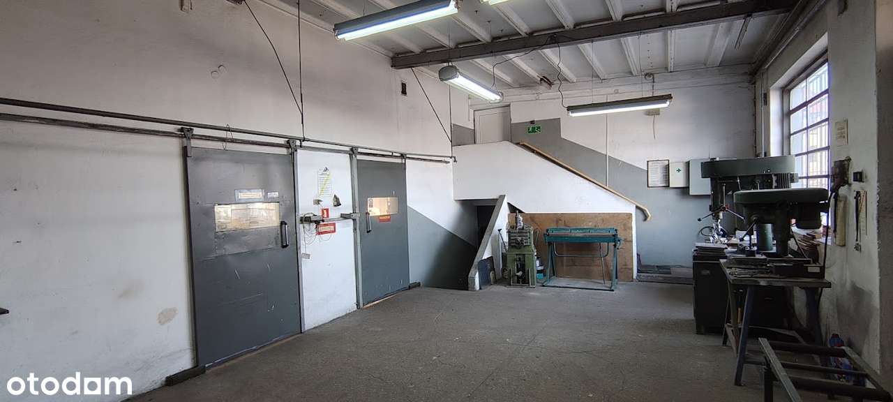 Dom wraz z warsztatami i powierzchnią biurową!-9