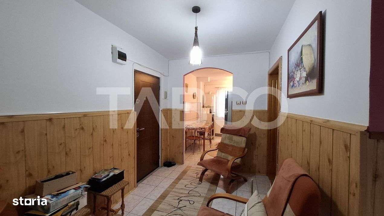 Apartament 3 camere de vanzare decomandat 58 mp zona Valea Aurie Sibiu - Imagine principală: 5/11