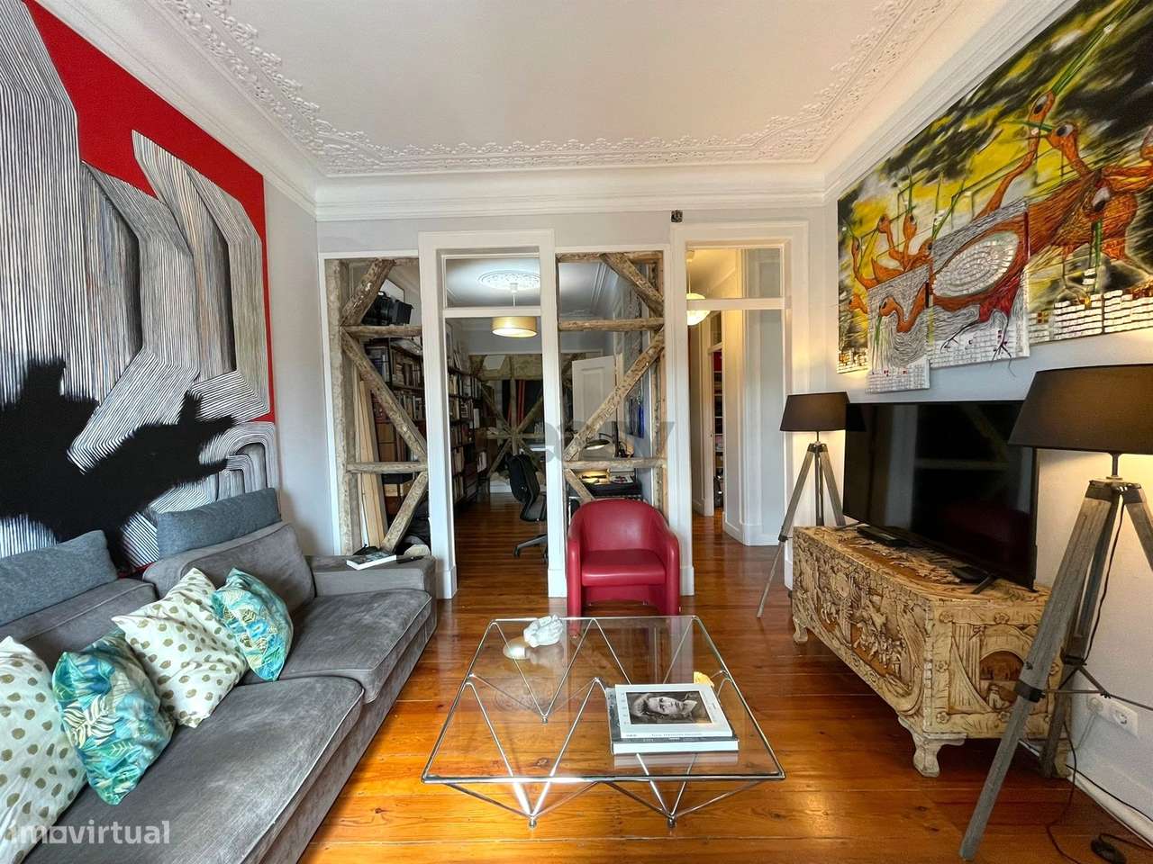 Na Av 24 de Julho, um Apartamento renovado e encantador no Centro de L - Grande imagem: 4/22