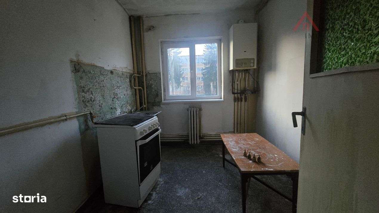 COMISION 0! Apartament 2 camere etaj 2 cu balcon Liceul Militar-5