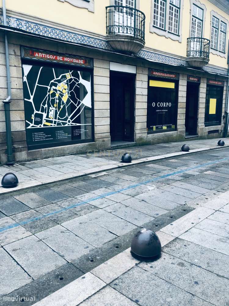 Prédio na zona histórica de Viseu - Grande imagem: 2/6