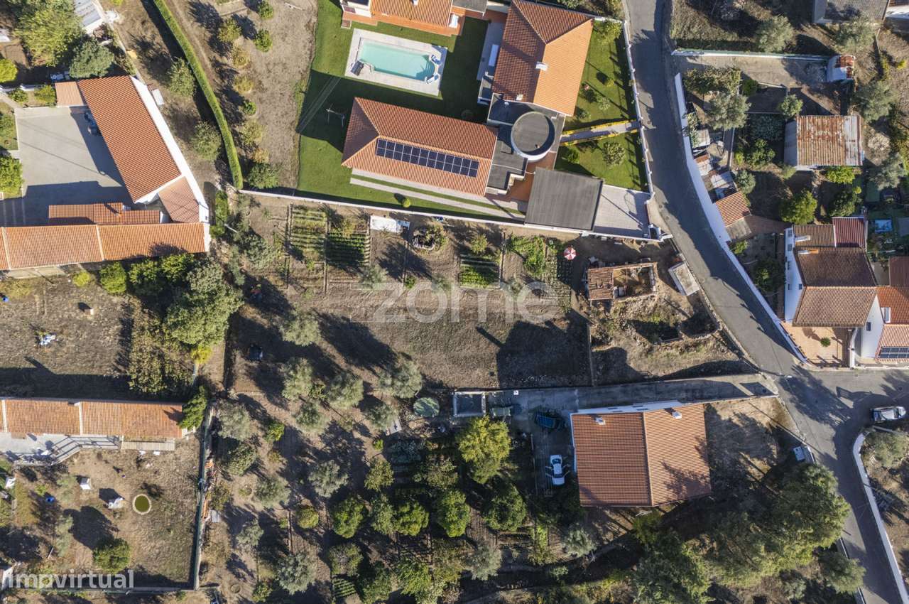 Moradia Ruína com Terreno || Montalvo, Constância - Grande imagem: 5/20