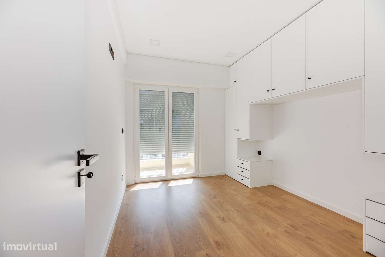 APARTAMENTO T3 | TOTALMENTE REMODELADO | SÃO JOÃO DA TALHA | LOURES-7