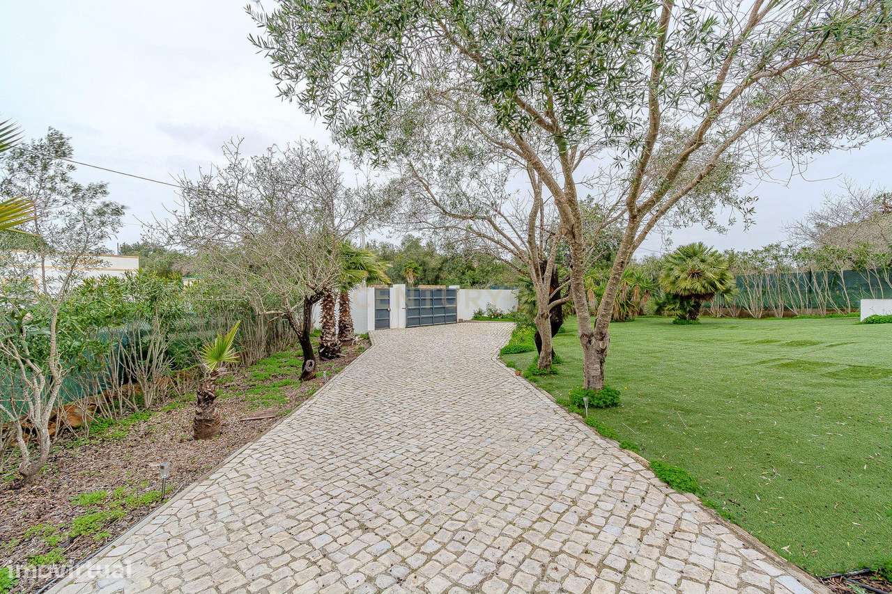 Moradia Renovada com Piscina em Quelfes, Olhão - Grande imagem: 3/31