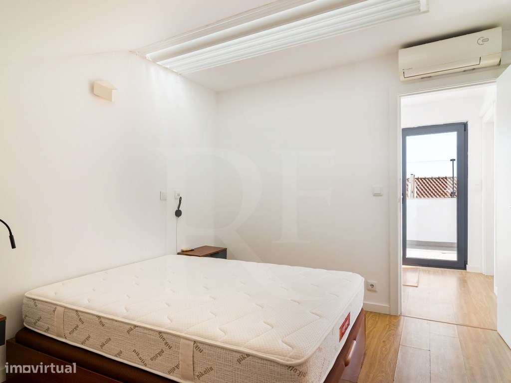 Moradia T3 com terraço e logradouro no Restelo, junto ao Mosteiro d...-21