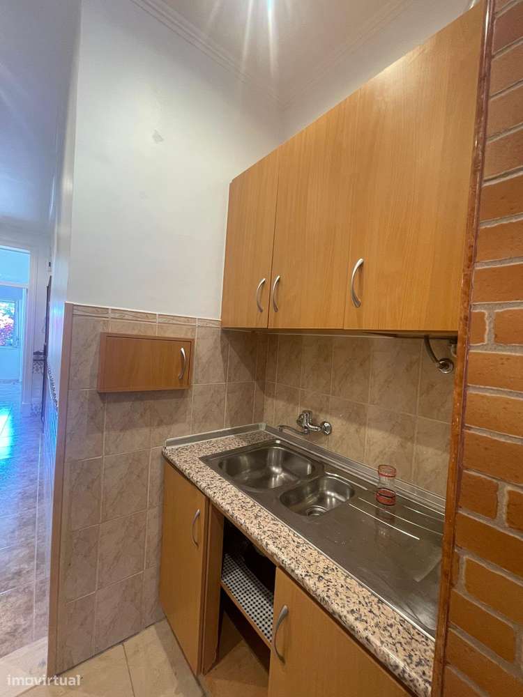 Apartamento T1+1 em Propostas Múltiplas-25