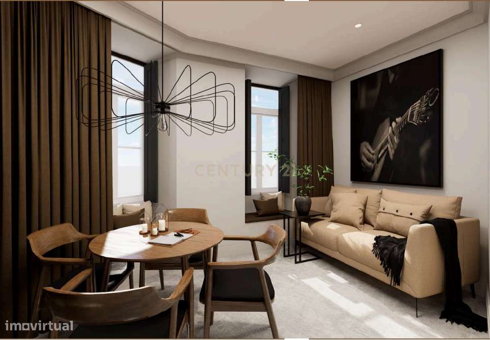 Prédio na emblemática Rua do Quebra Costas, no centro histórico de Coi-16