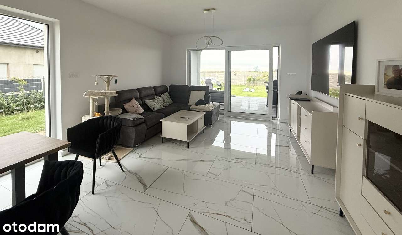 Nowy parterowy dom z lokalem użytkowym-14