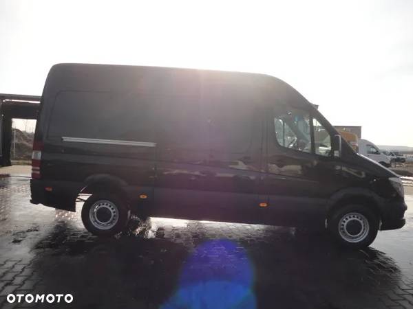 Mercedes-Benz Sprinter 211 L2H2 - 3