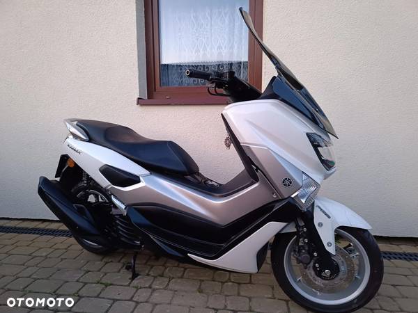 Yamaha NMAX - 27