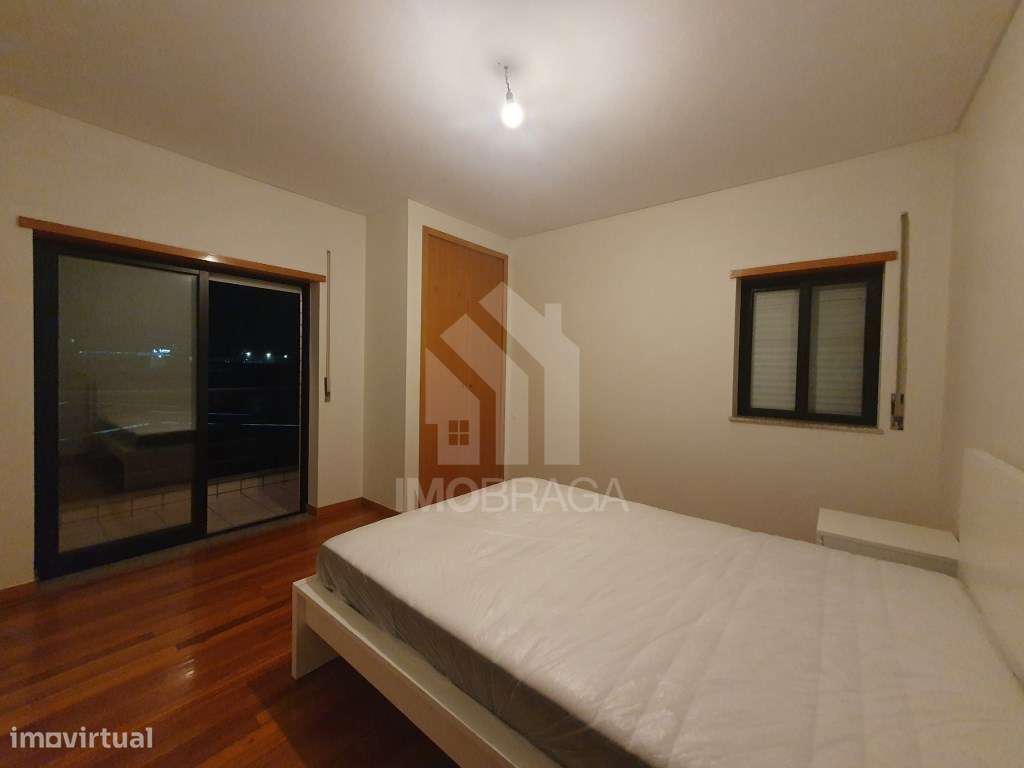 Venda Apartamento T2 Mobilado e Equipado em Lomar, Braga-12